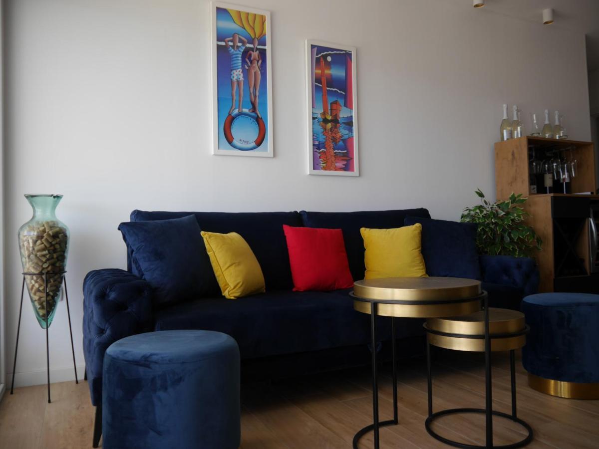 Apartment "Mon Ami" โตรกีร์ ภายนอก รูปภาพ