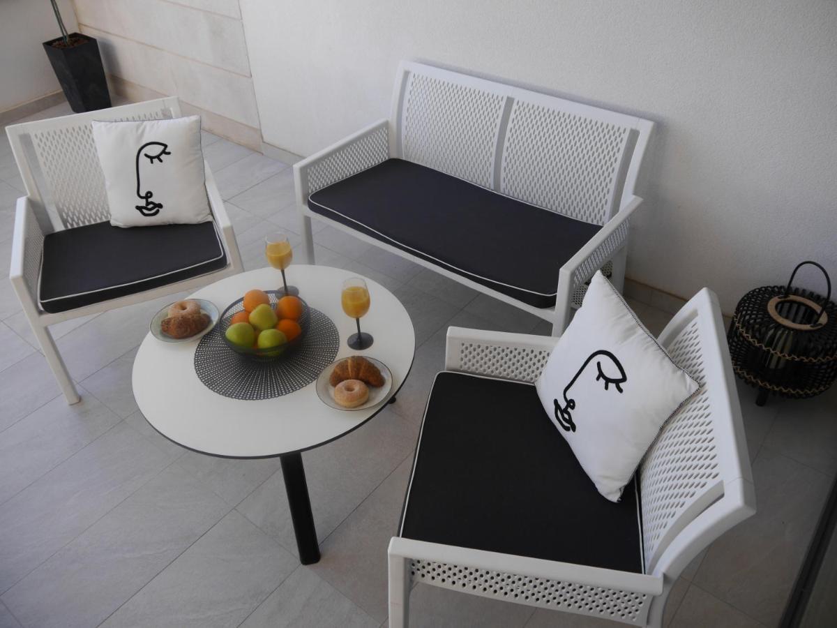 Apartment "Mon Ami" โตรกีร์ ภายนอก รูปภาพ