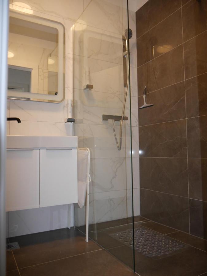 Apartment "Mon Ami" โตรกีร์ ภายนอก รูปภาพ